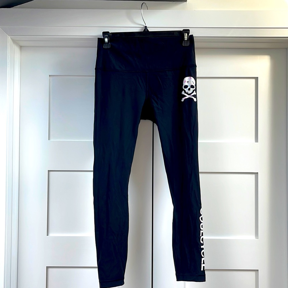 Lululemon Wunder Under x SoulCycle leggings. Size 8